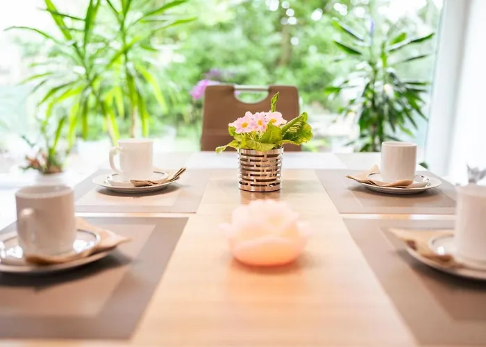 Truth Fuer 5 - King Size Betten, Kamin, Garten, Xxl Couch, Smart-tv دورتموند