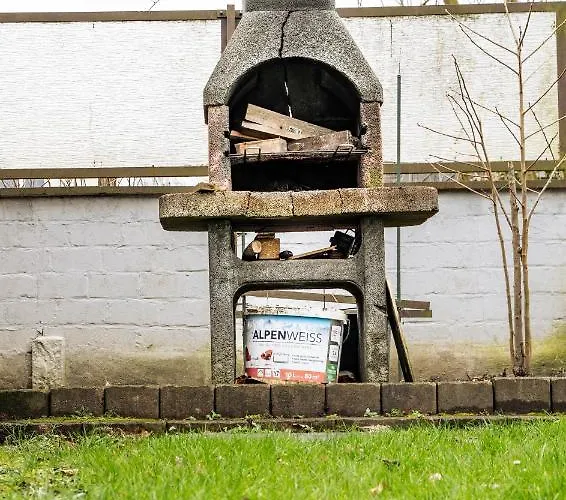 Truth Fuer 5 - King Size Betten, Kamin, Garten, Xxl Couch, Smart-tv شقة